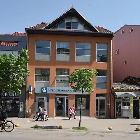 City Center Apartments Pirot Exterior photo