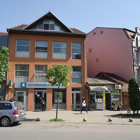 City Center Apartments Pirot Exterior photo