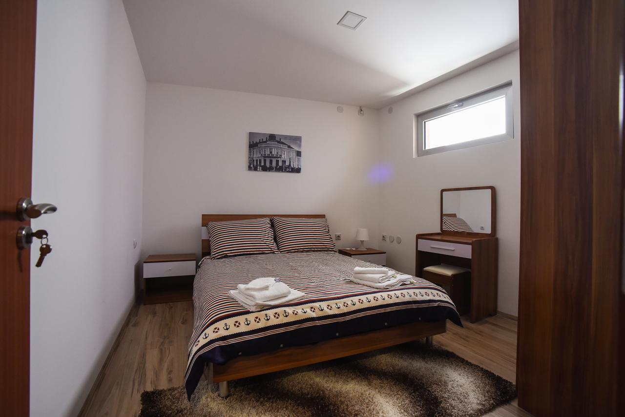 City Center Apartment *